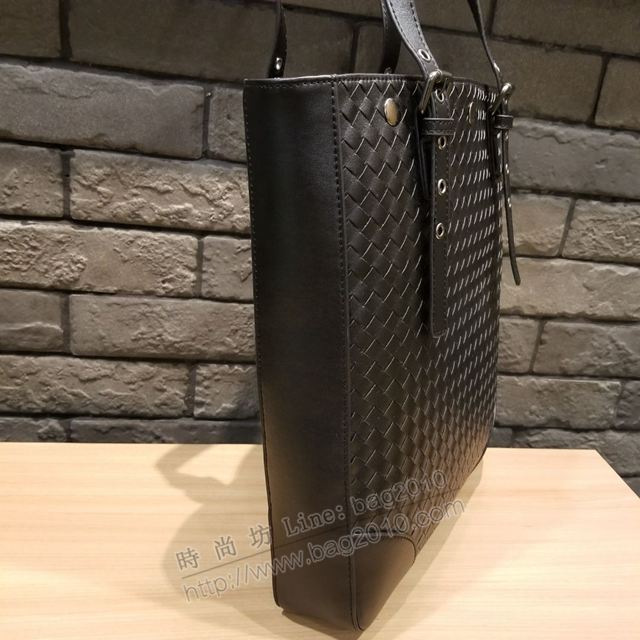 BV男包 8301 原廠牛皮 寶緹嘉手提公事包 經典時尚  nbq1002